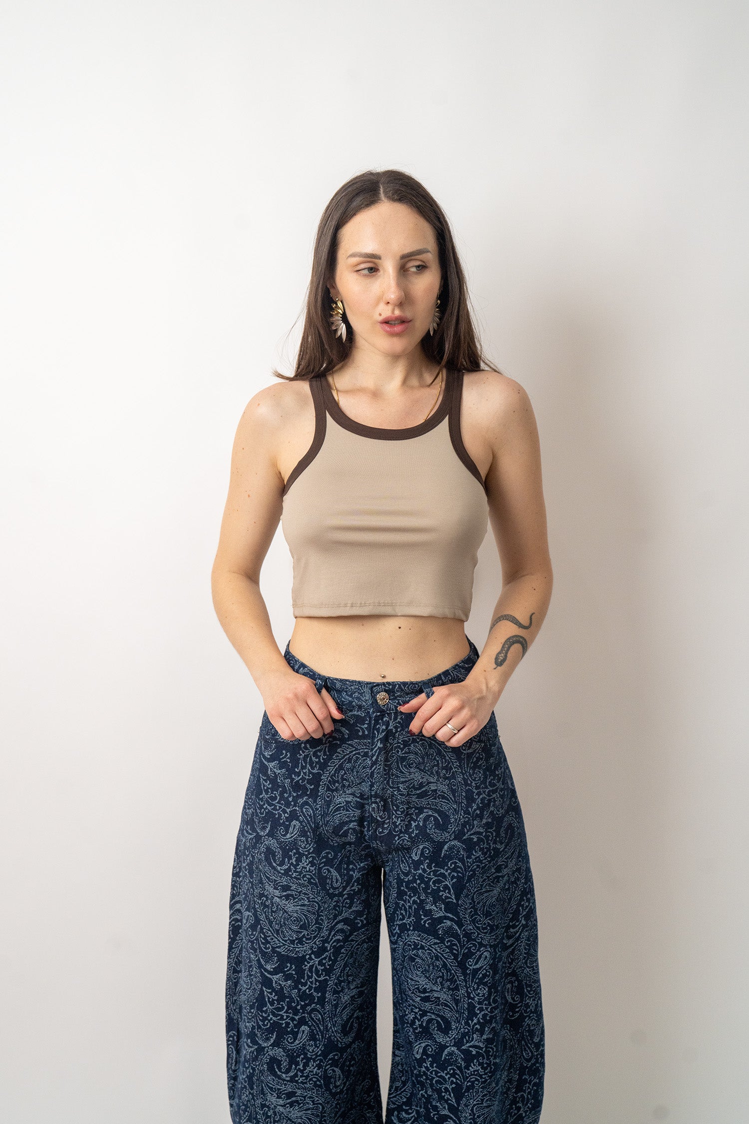 CROP JUSTWEST